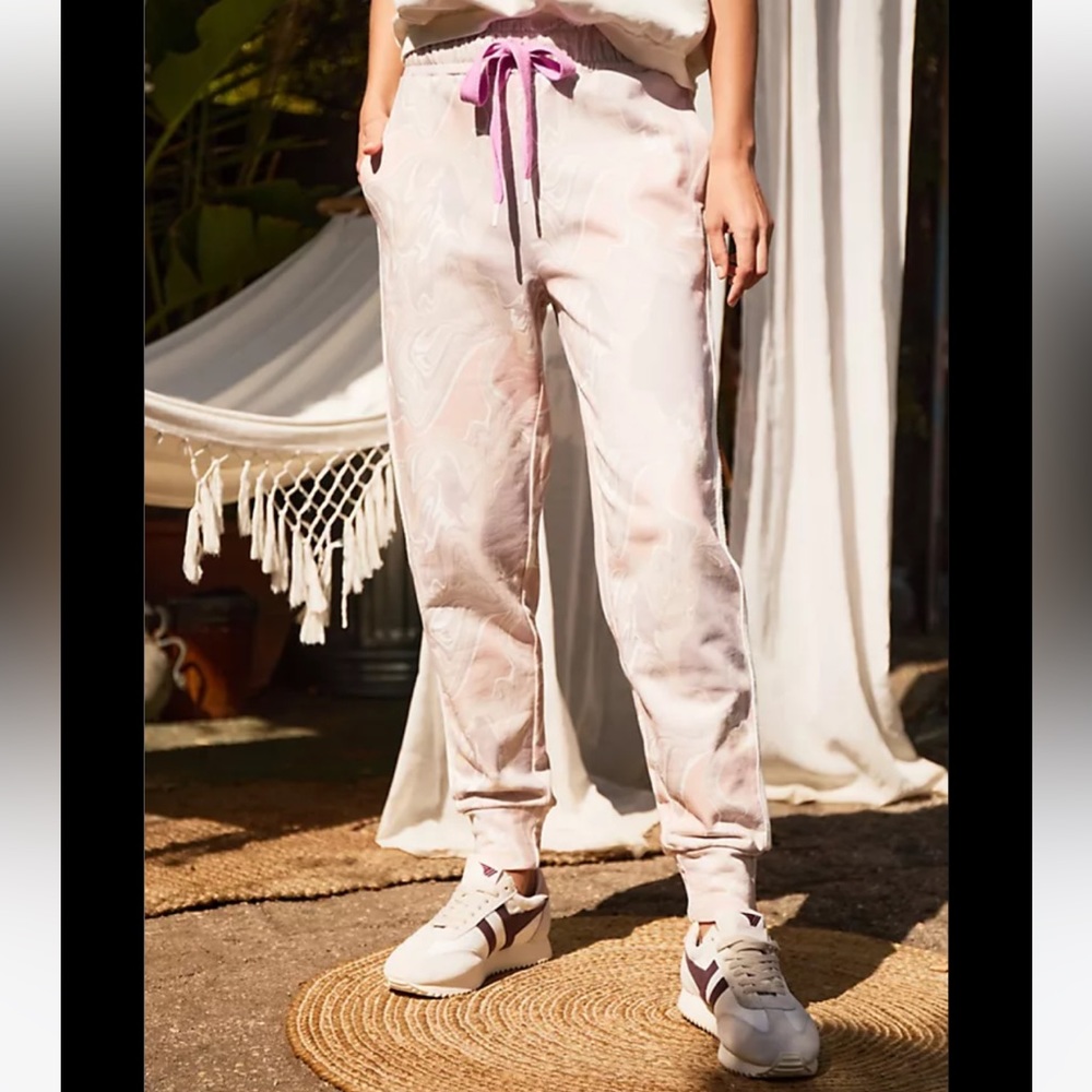 NEW NWT Anthropologie The Upside Long Island Marbled Joggers
